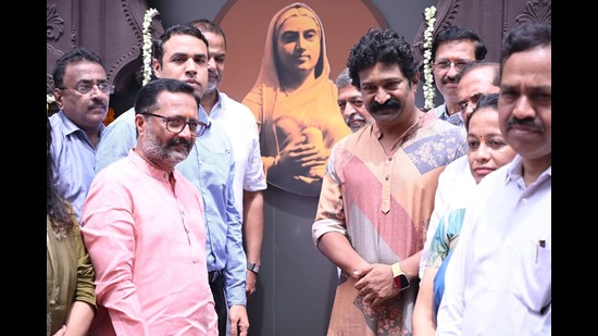 अहिल्यादेवी होळकर प्रतिमा