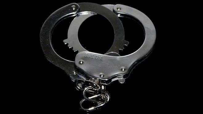मुंबईत पुजारी कुटुंबाची कर्जफेडीनंतरही छळवणूक; भांडुपमधील सावकारावर गुन्हा दाखल